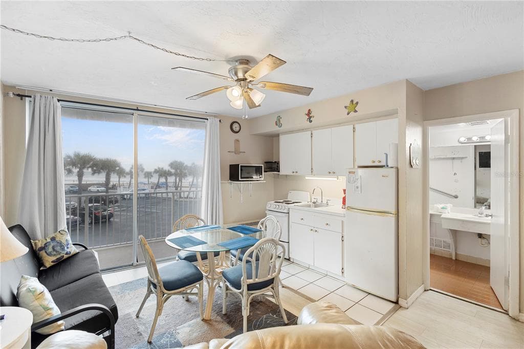 1233 S ATLANTIC AVENUE 2270 photo 3