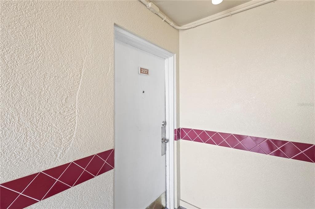 1233 S ATLANTIC AVENUE 2270 photo 14