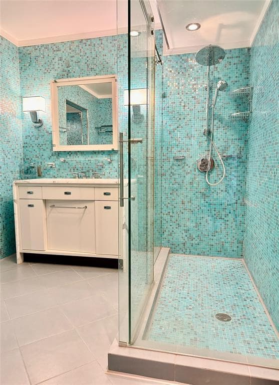 1500 OCEAN DRIVE 905 photo 16