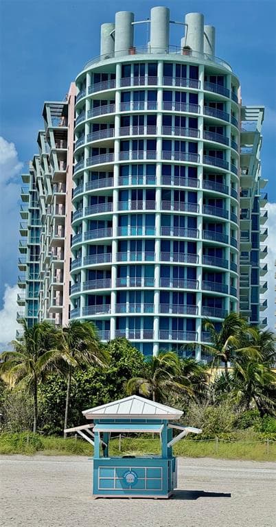 1500 OCEAN DRIVE 905 photo 1