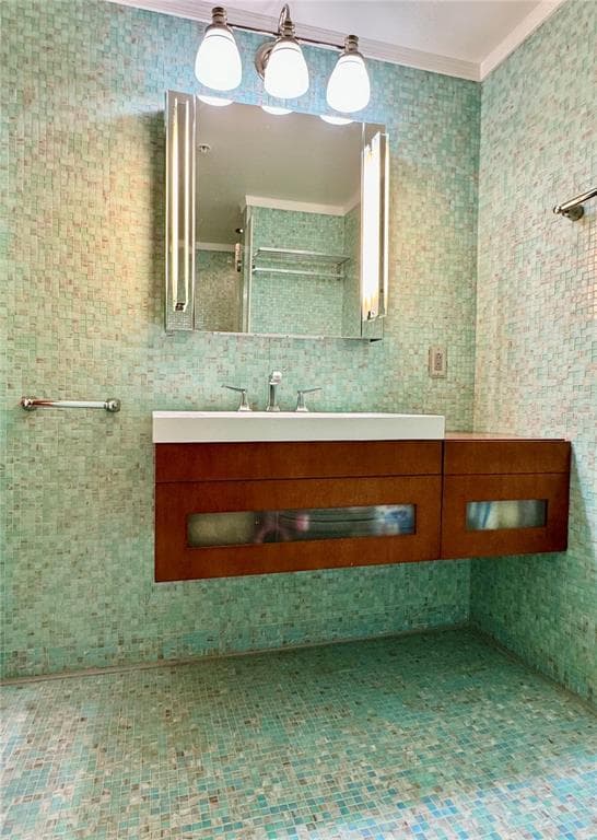 1500 OCEAN DRIVE 905 photo 25