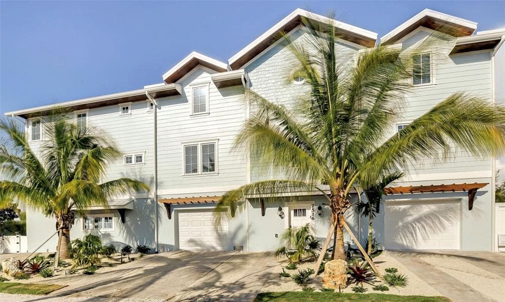 2516 AVENUE A photo 1