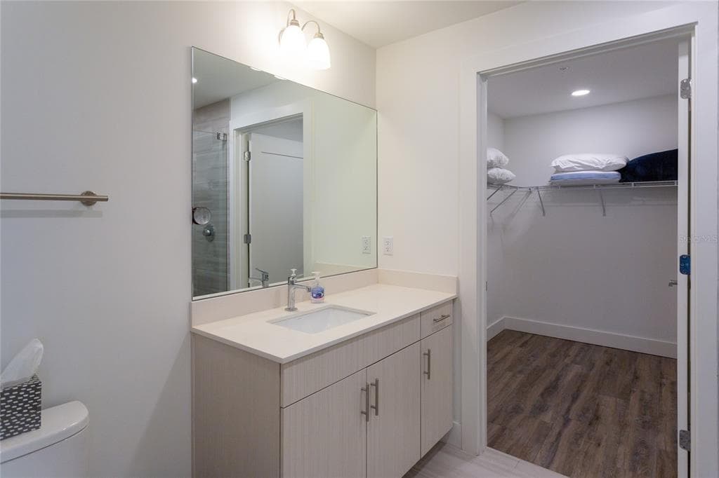 1709 N TAMIAMI TRAIL 215 photo 19