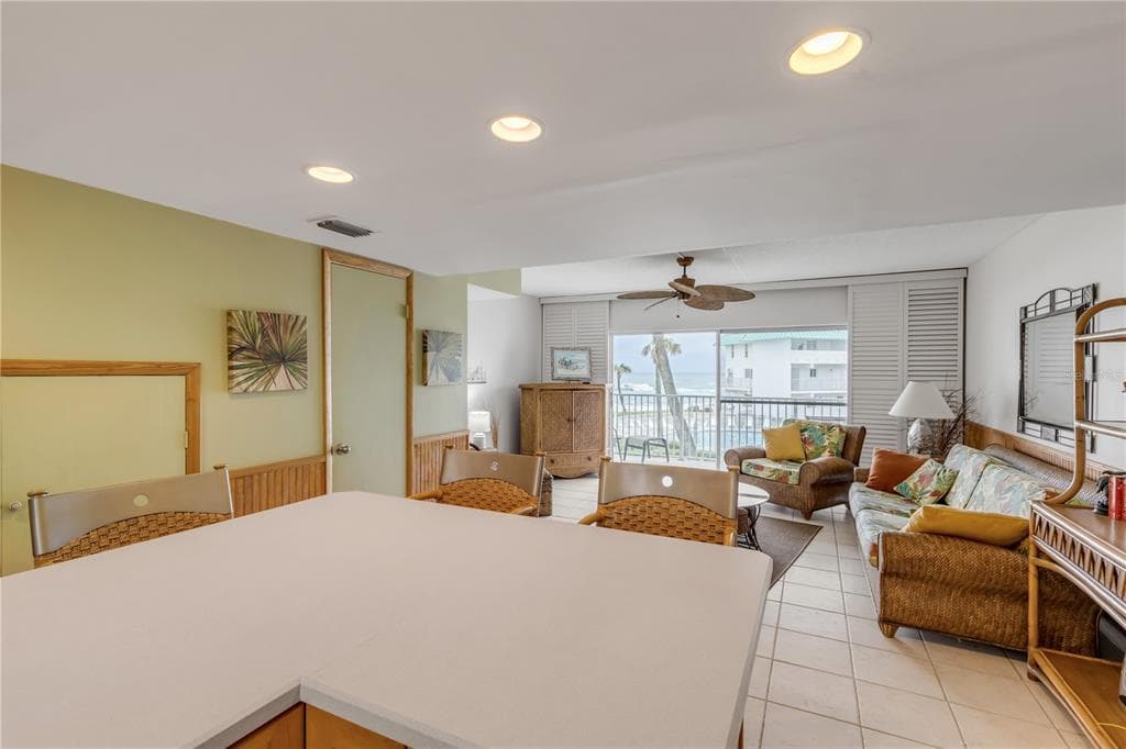 815 OCEAN SHORE BOULEVARD U9A photo 17