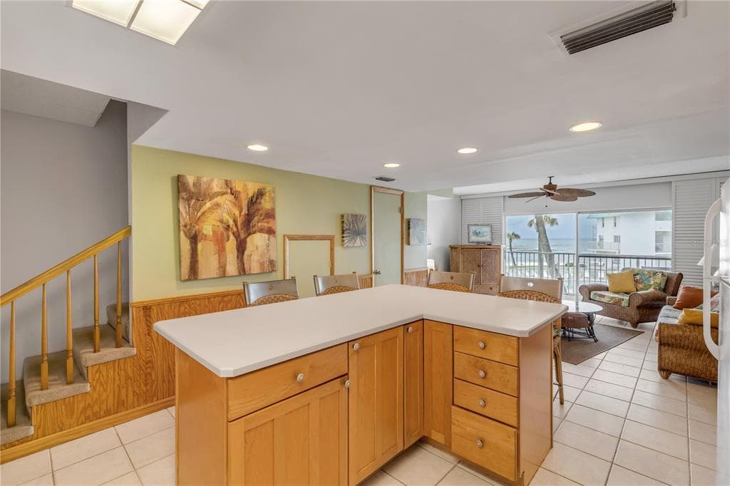 815 OCEAN SHORE BOULEVARD U9A photo 16