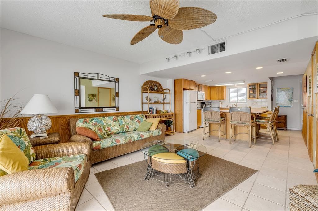 815 OCEAN SHORE BOULEVARD U9A photo 20