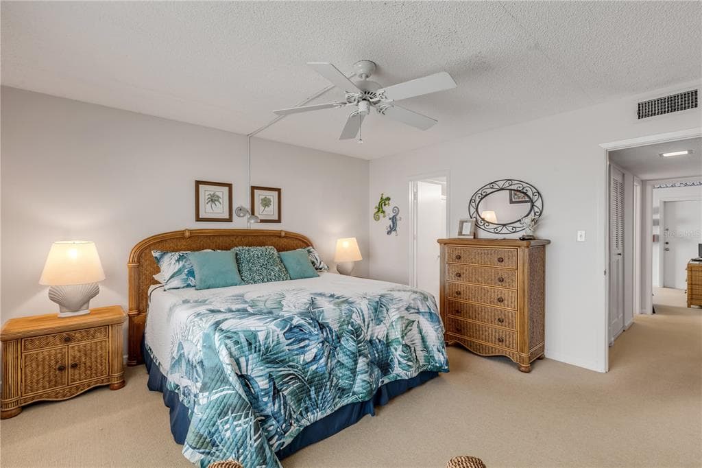 815 OCEAN SHORE BOULEVARD U9A photo 24
