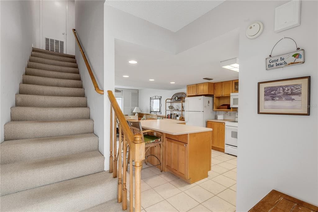 815 OCEAN SHORE BOULEVARD U9A photo 8