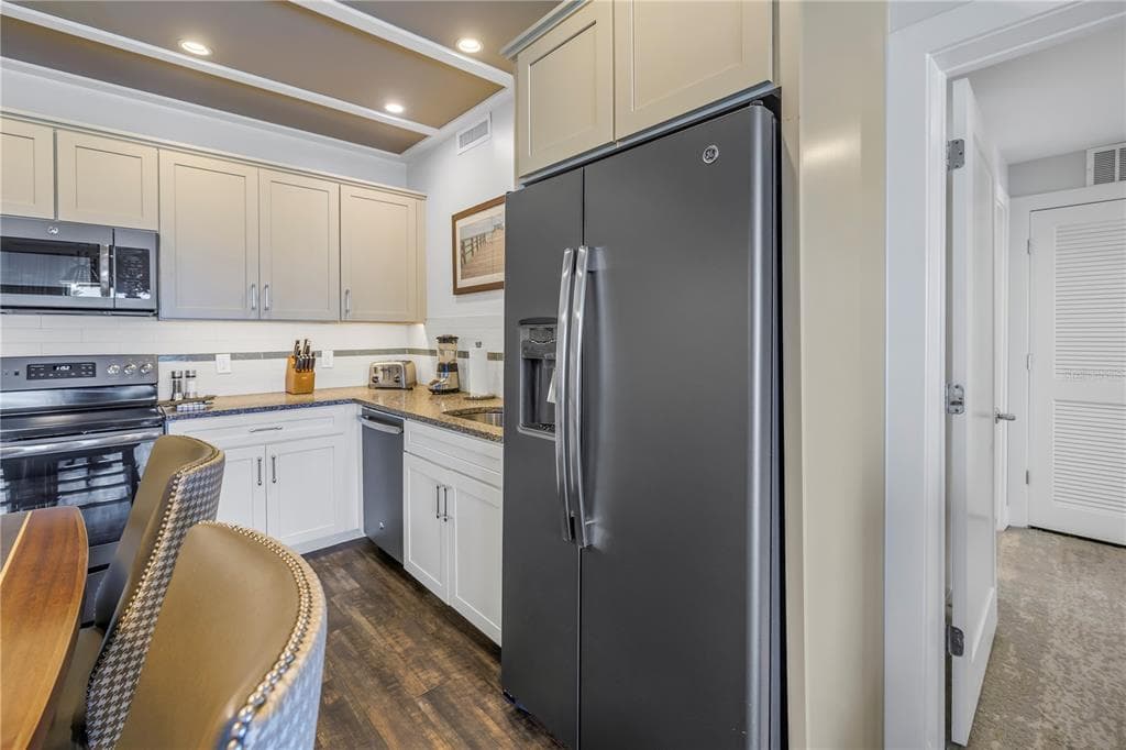 5325 MARINA DRIVE 128 photo 13