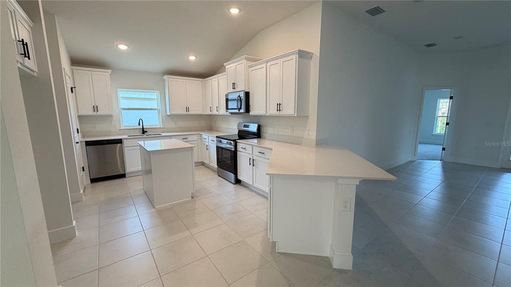 2500 AVERLAND LOOP photo 2