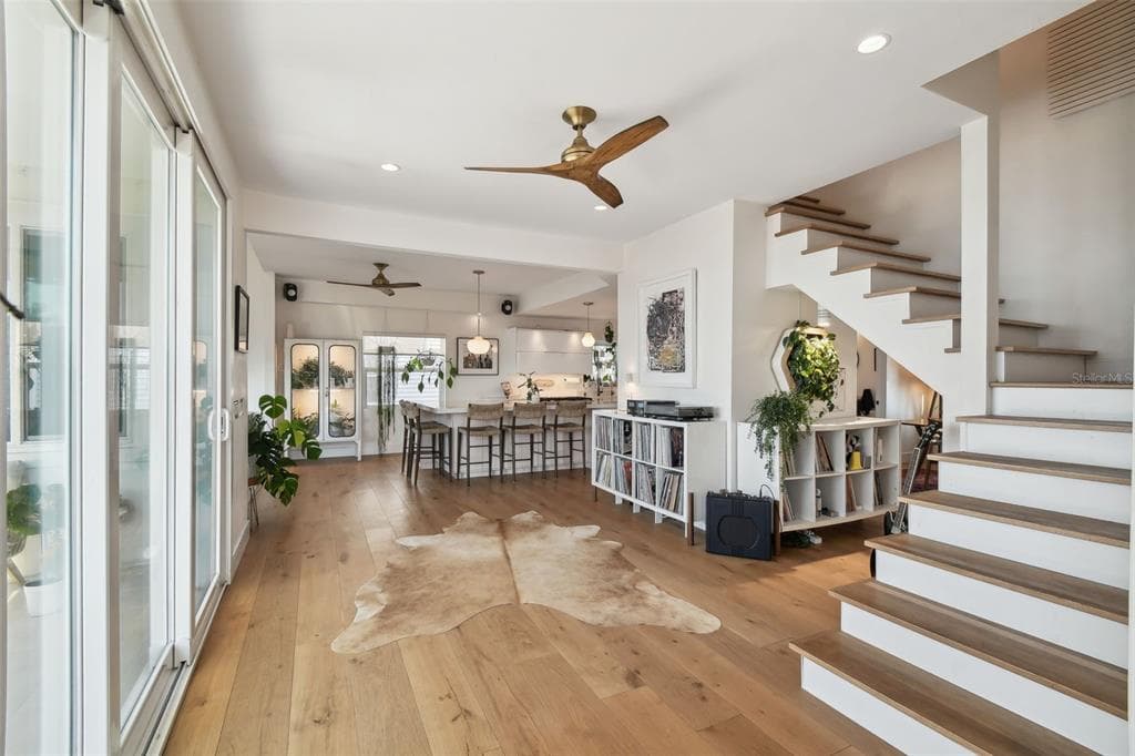 1640 SEA BREEZE DRIVE photo 17