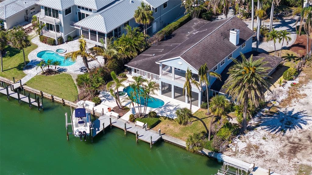 732 SIESTA DRIVE photo 20