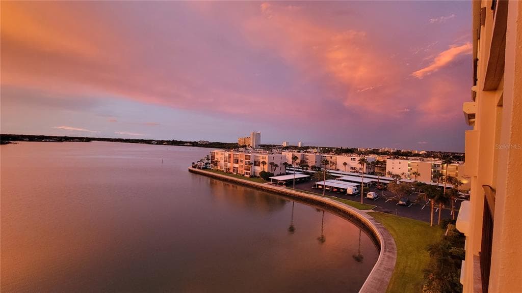 7700 SUN ISLAND DRIVE S 608 photo 5