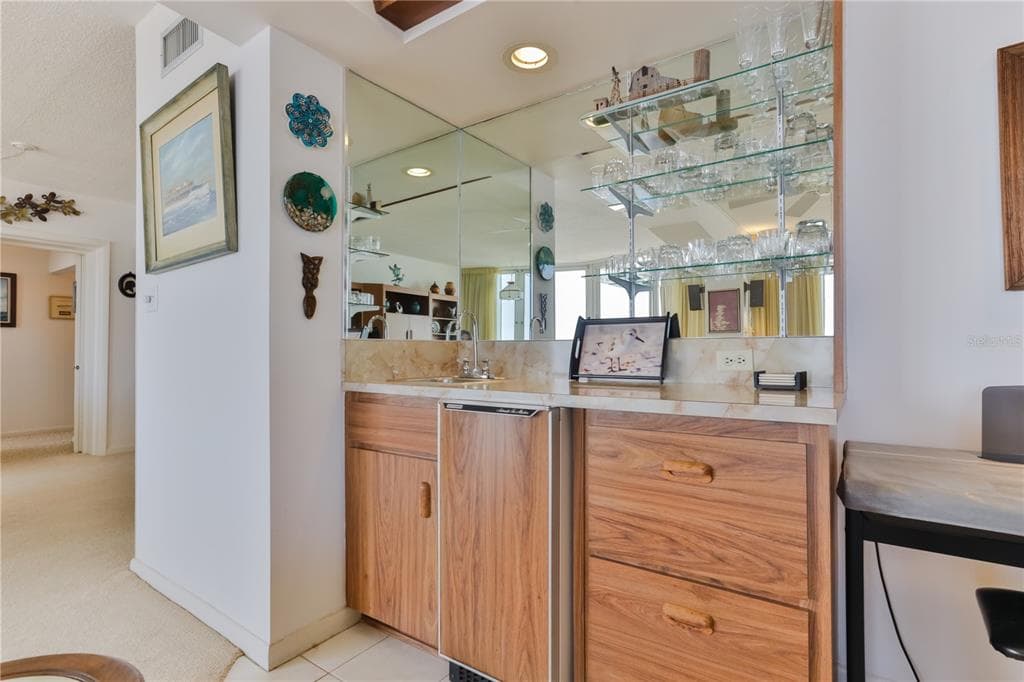 1133 OCEAN SHORE BOULEVARD 303 photo 15