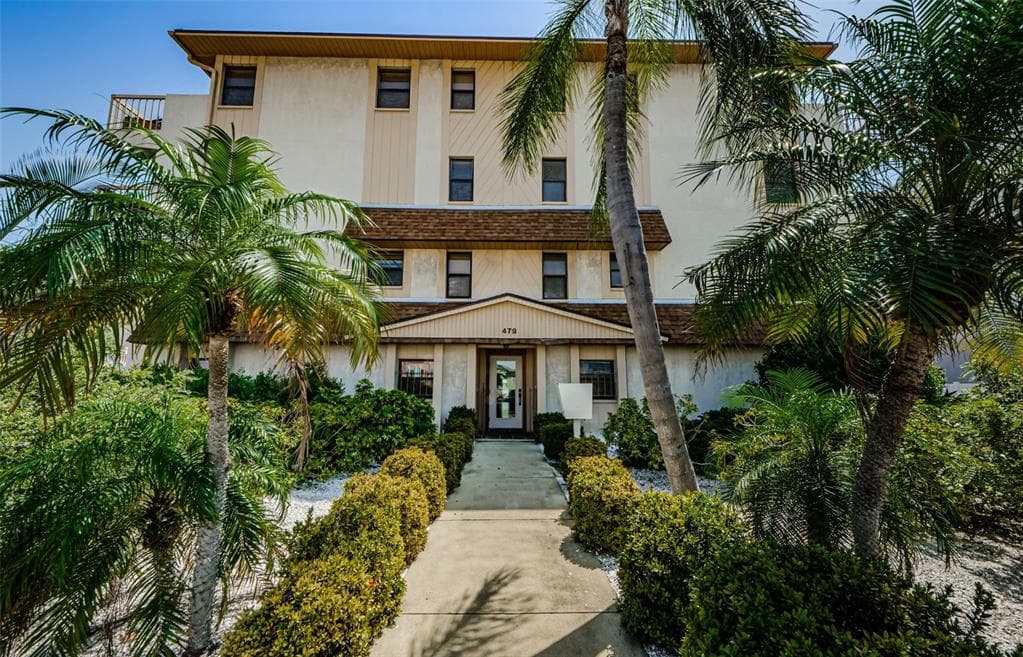 479 E SHORE DR 8 photo 5