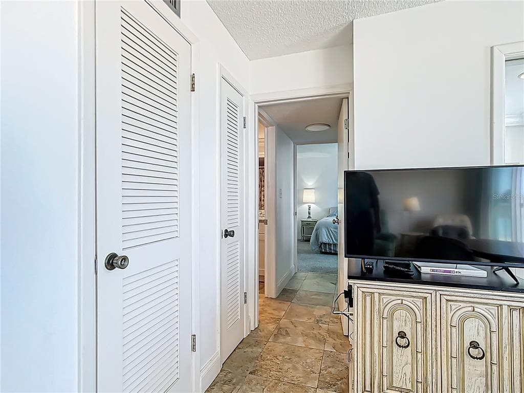 1255 TARPON CENTER DRIVE 503 photo 16