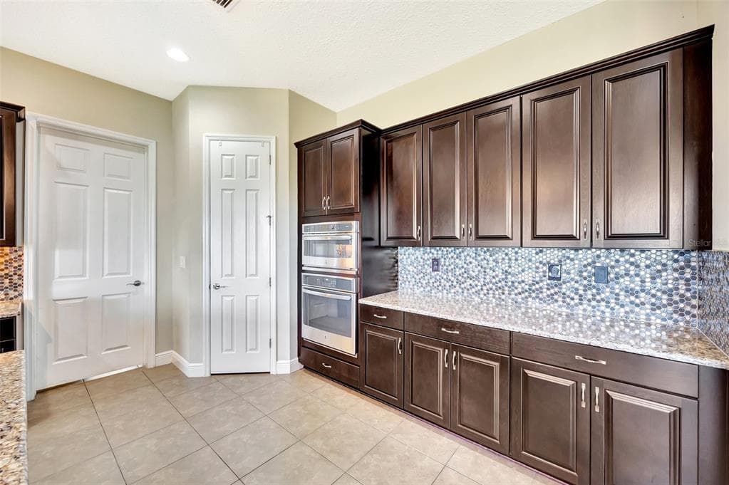 6324 BREVADA LANE photo 16