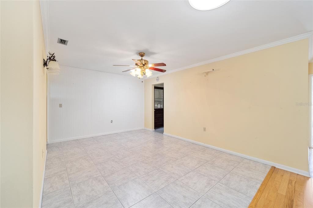 12180 MAPLE STREET photo 22