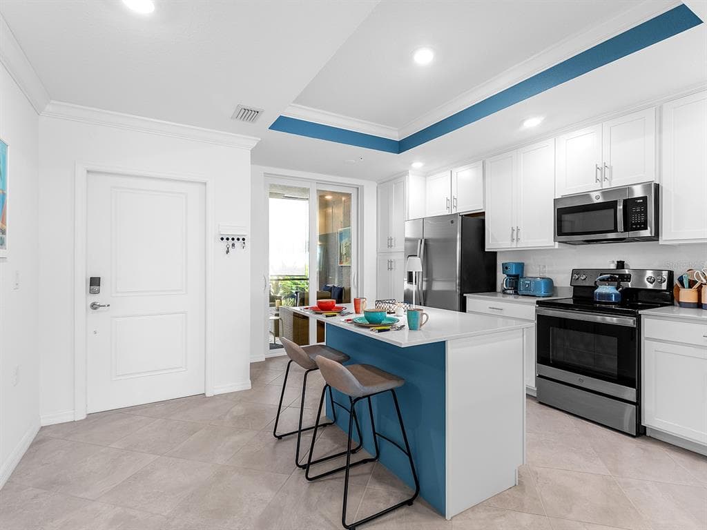 14214 HERITAGE LANDING BOULEVARD 817 photo 10