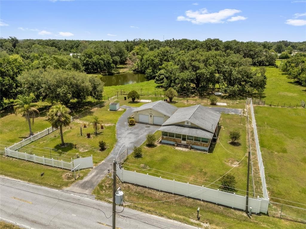 3101 MEDULLA ROAD photo 12