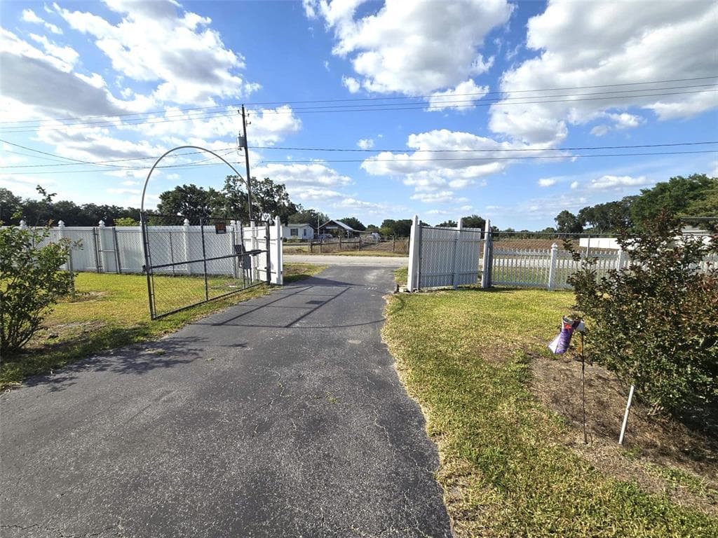3101 MEDULLA ROAD photo 14