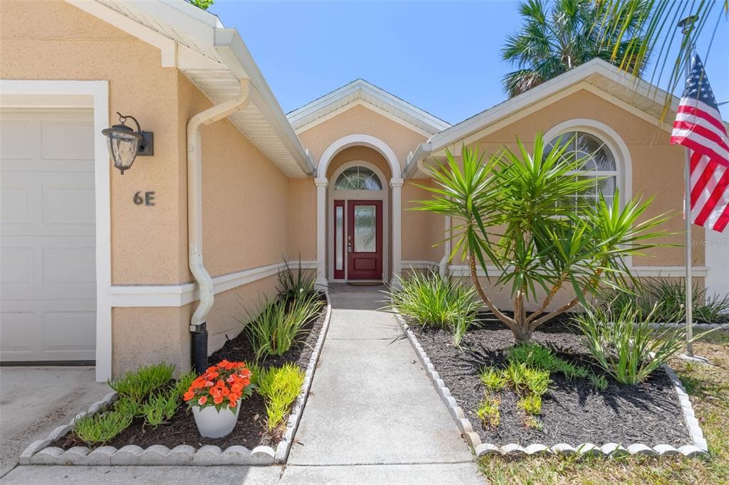 6 CROSSLEAF COURT E photo 7