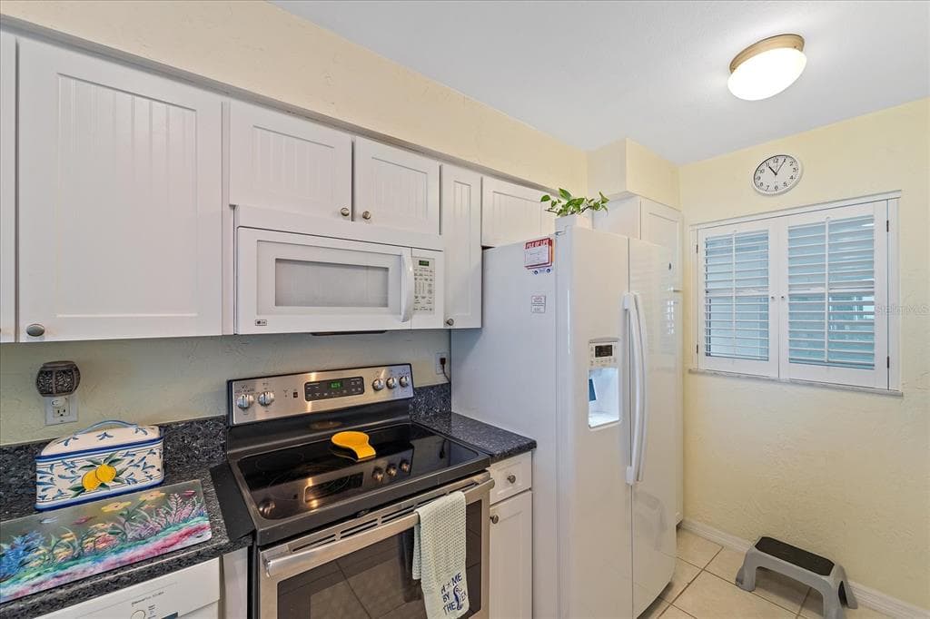 950 TARPON CENTER DRIVE 504 photo 12