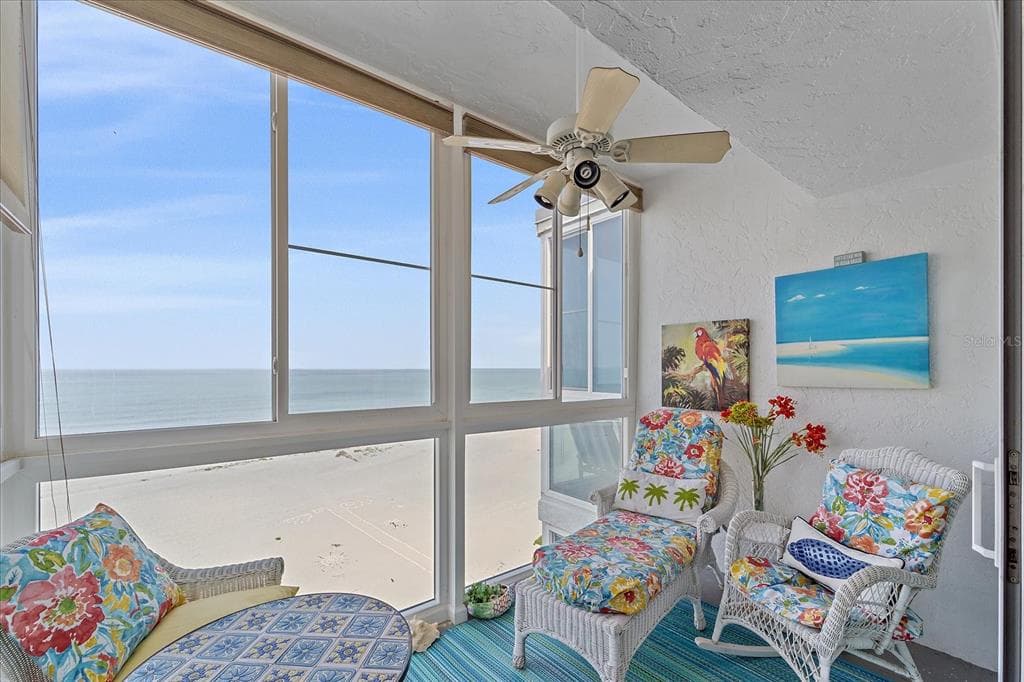 950 TARPON CENTER DRIVE 504 photo 8