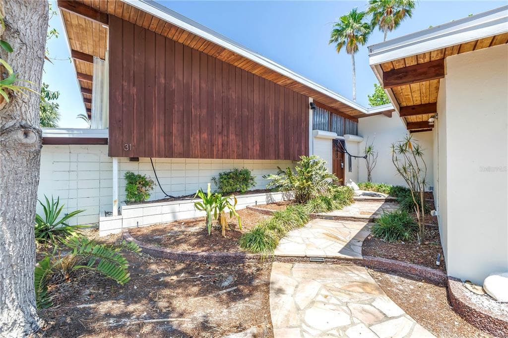 31 DOLPHIN DRIVE photo 14