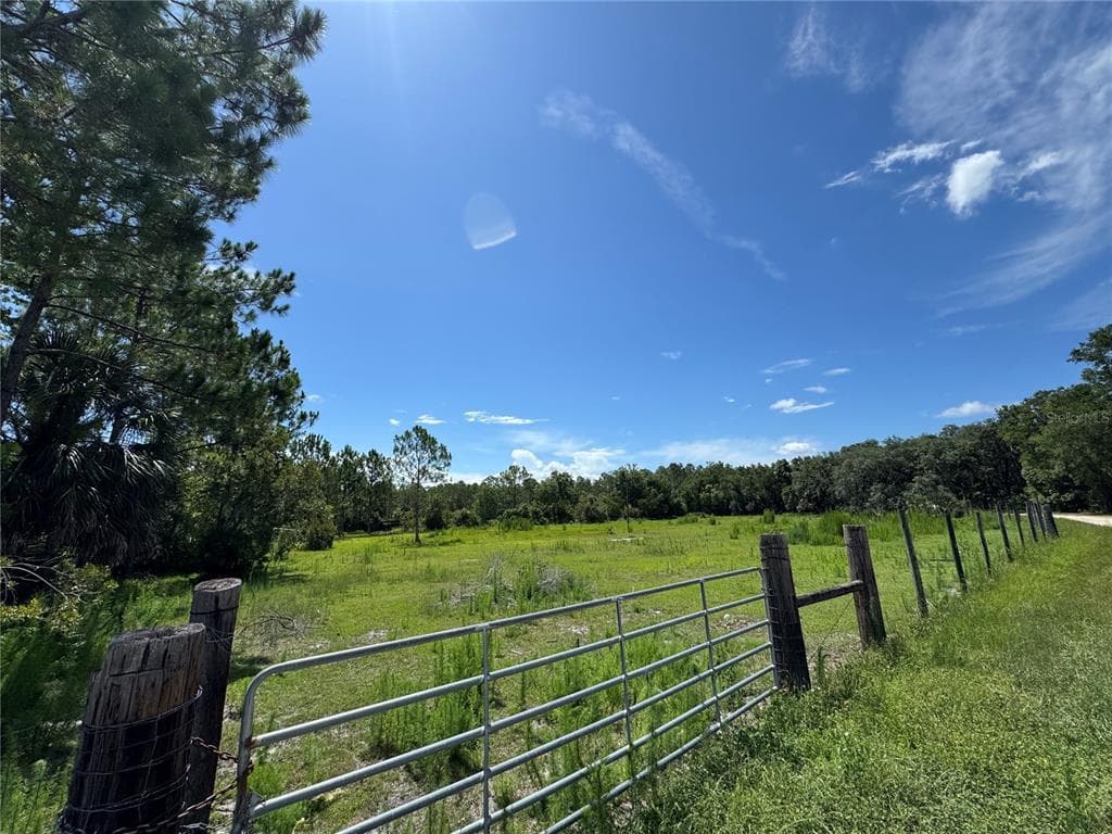 850 MENTON ROAD photo 17