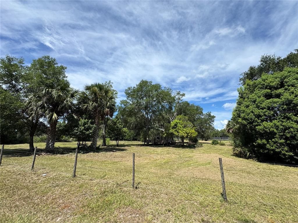 850 MENTON ROAD photo 19