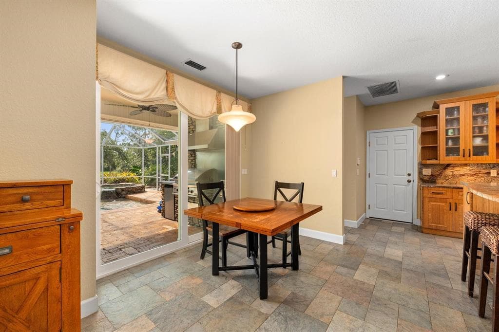 6915 215TH STREET E photo 11