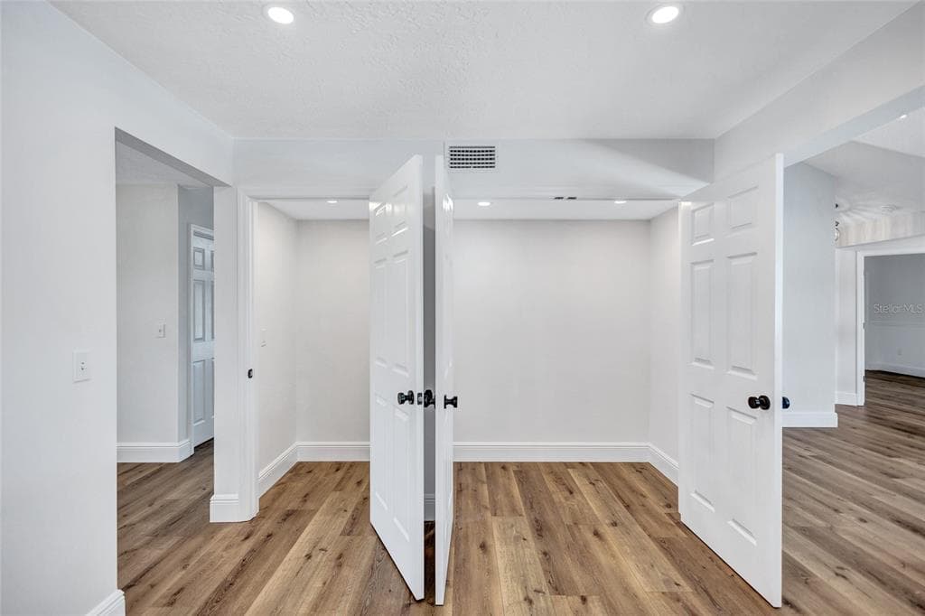 4506 17TH STREET W photo 21