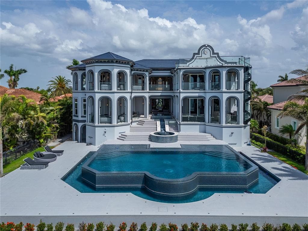 6526 SURFSIDE BOULEVARD photo 3