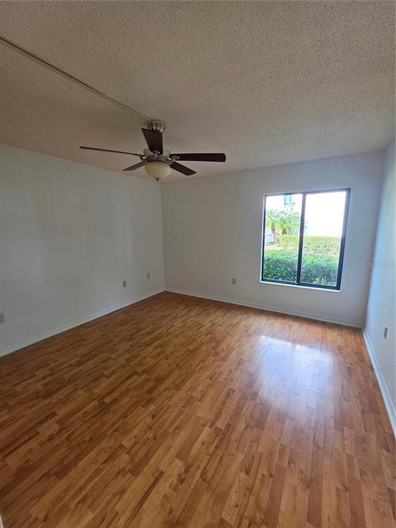 1281 PINE RIDGE CIRCLE E B1 photo 10
