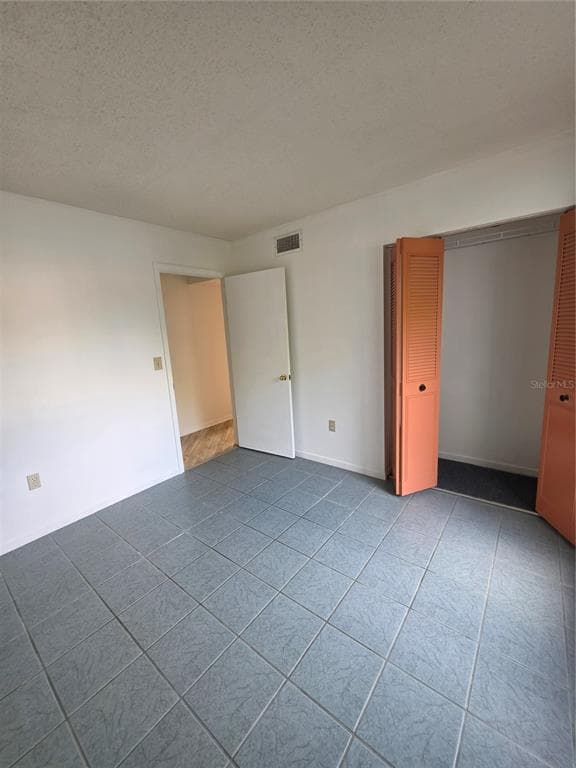 1281 PINE RIDGE CIRCLE E B1 photo 15