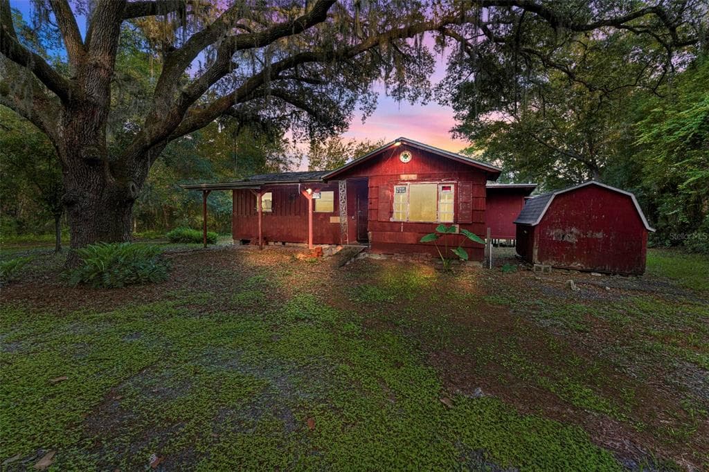 54544 BUCKHORN ROAD photo 1