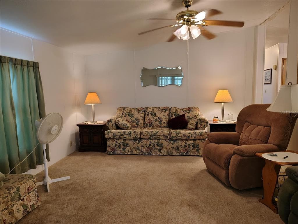 52 OUTLET DRIVE photo 23
