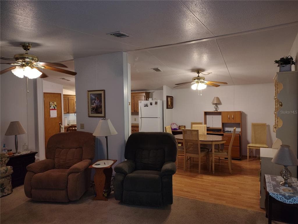 52 OUTLET DRIVE photo 17