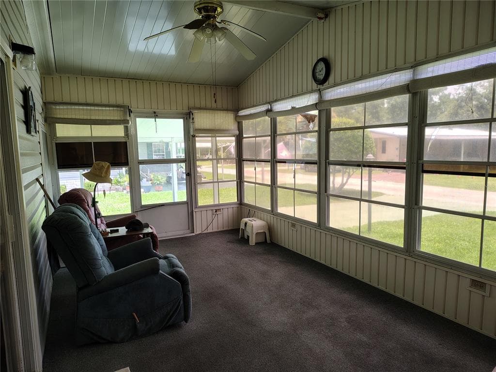 52 OUTLET DRIVE photo 10