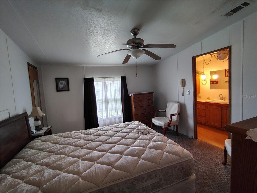 52 OUTLET DRIVE photo 25