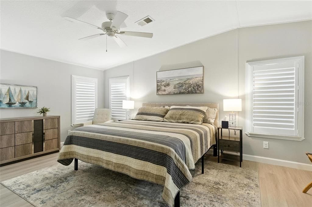 38 PLUMOSA DRIVE photo 19