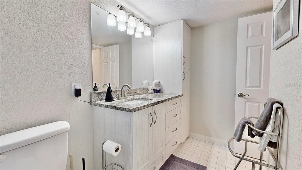 4900 BRITTANY DRIVE S 1011 photo 20
