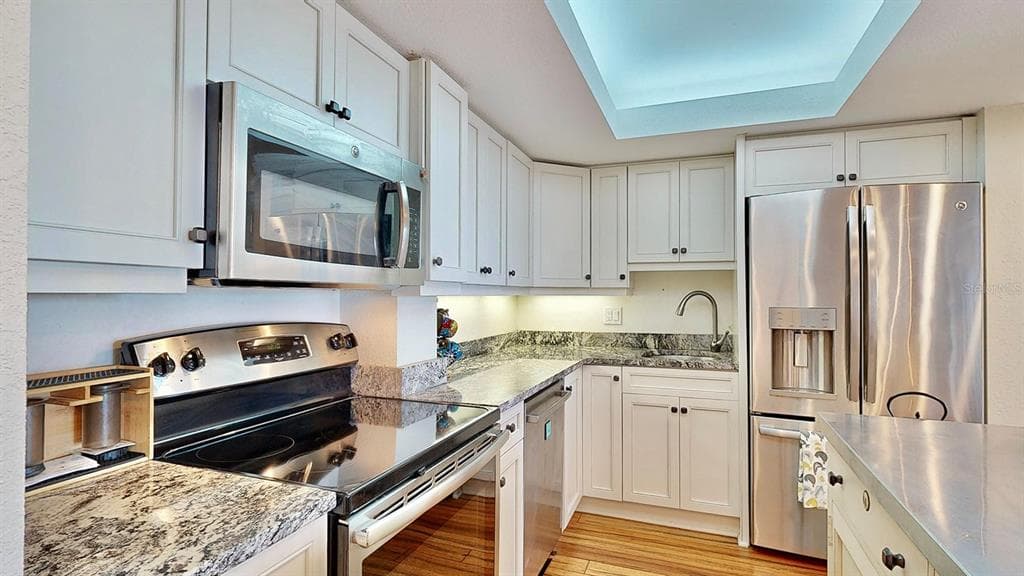 4900 BRITTANY DRIVE S 1011 photo 24