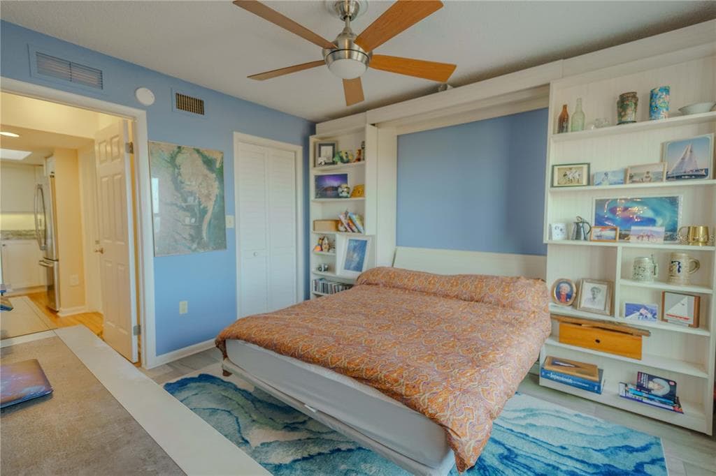 4900 BRITTANY DRIVE S 1011 photo 18