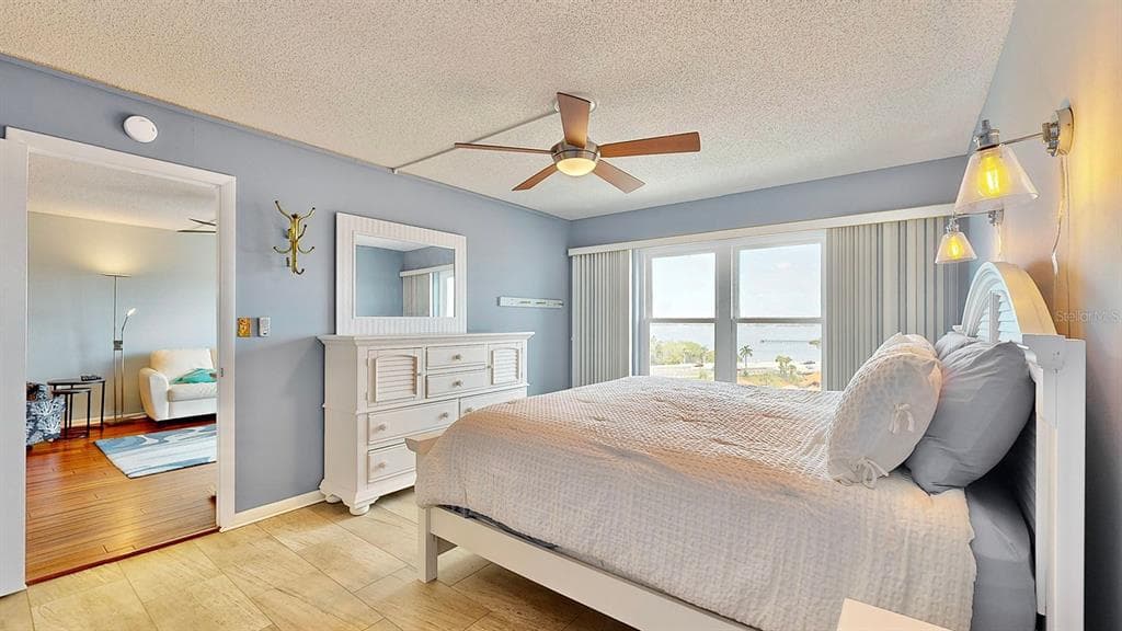 4900 BRITTANY DRIVE S 1011 photo 15