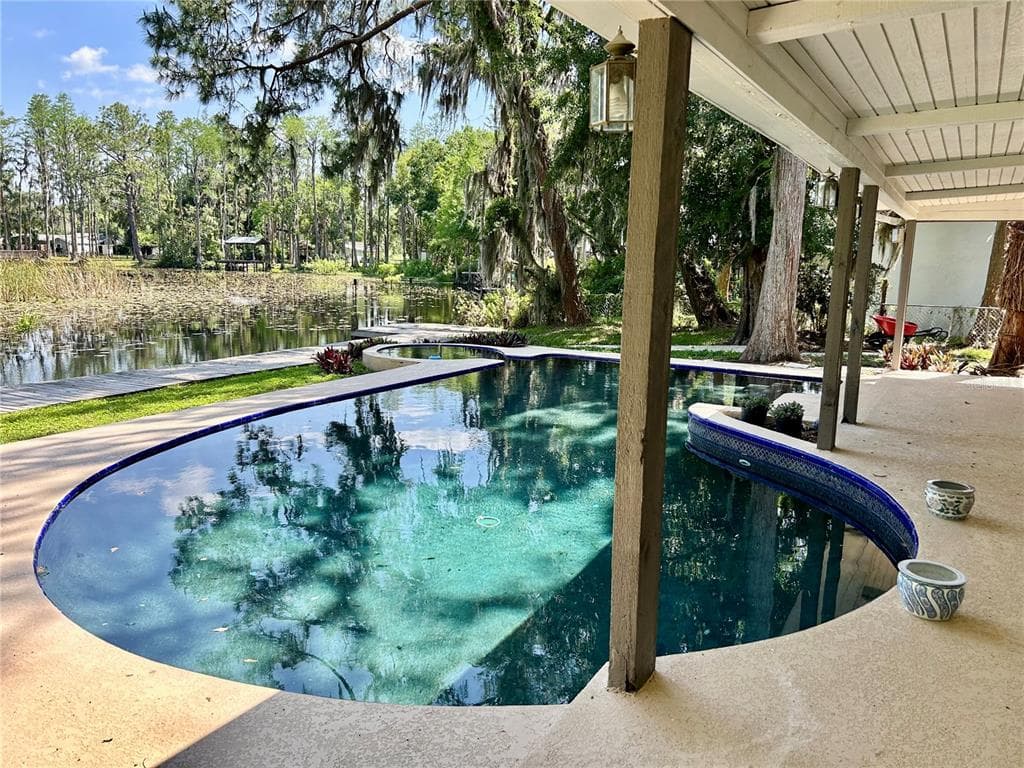 17017 PAULA LANE photo 6