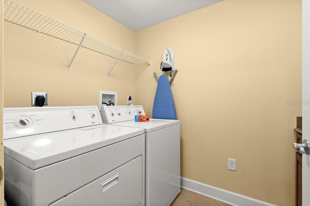 200 OCEAN CREST DRIVE 813 photo 12