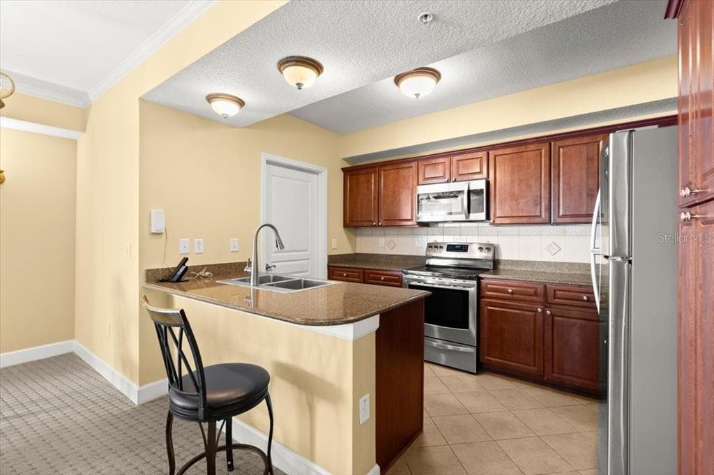 200 OCEAN CREST DRIVE 813 photo 9
