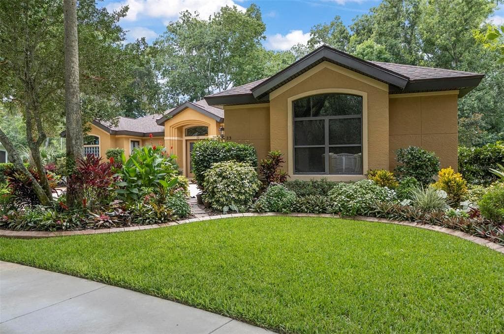 23 CREEKSIDE DRIVE photo 3